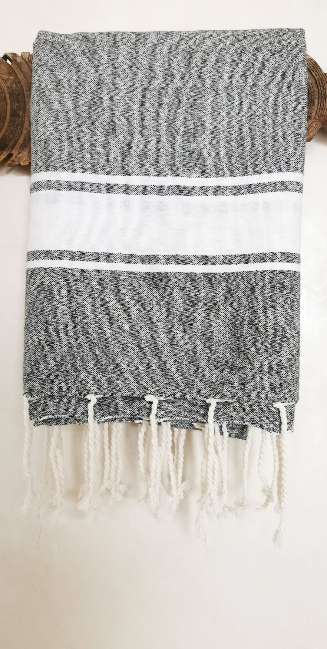 Fouta plate grise