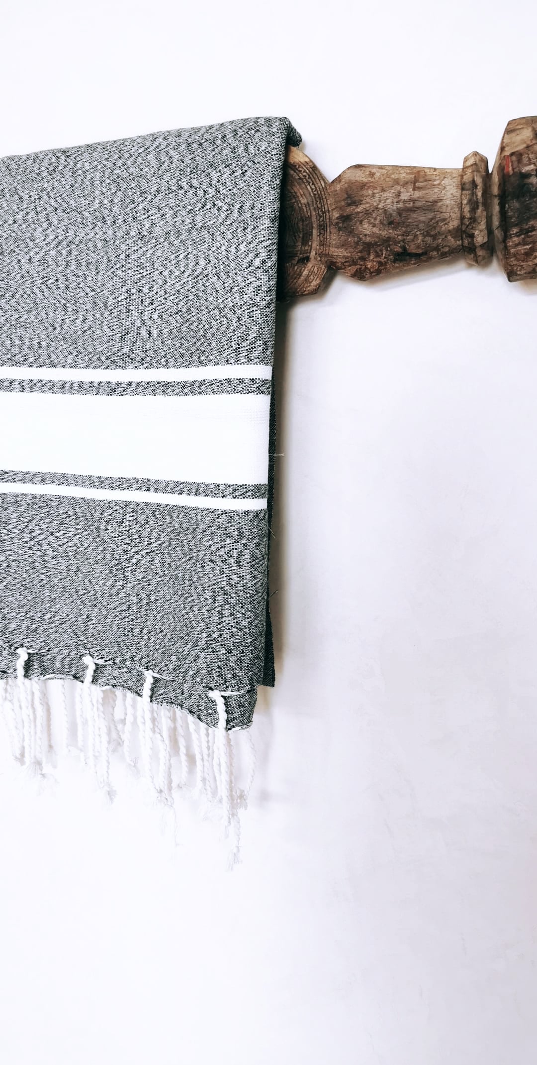Fouta plate grise