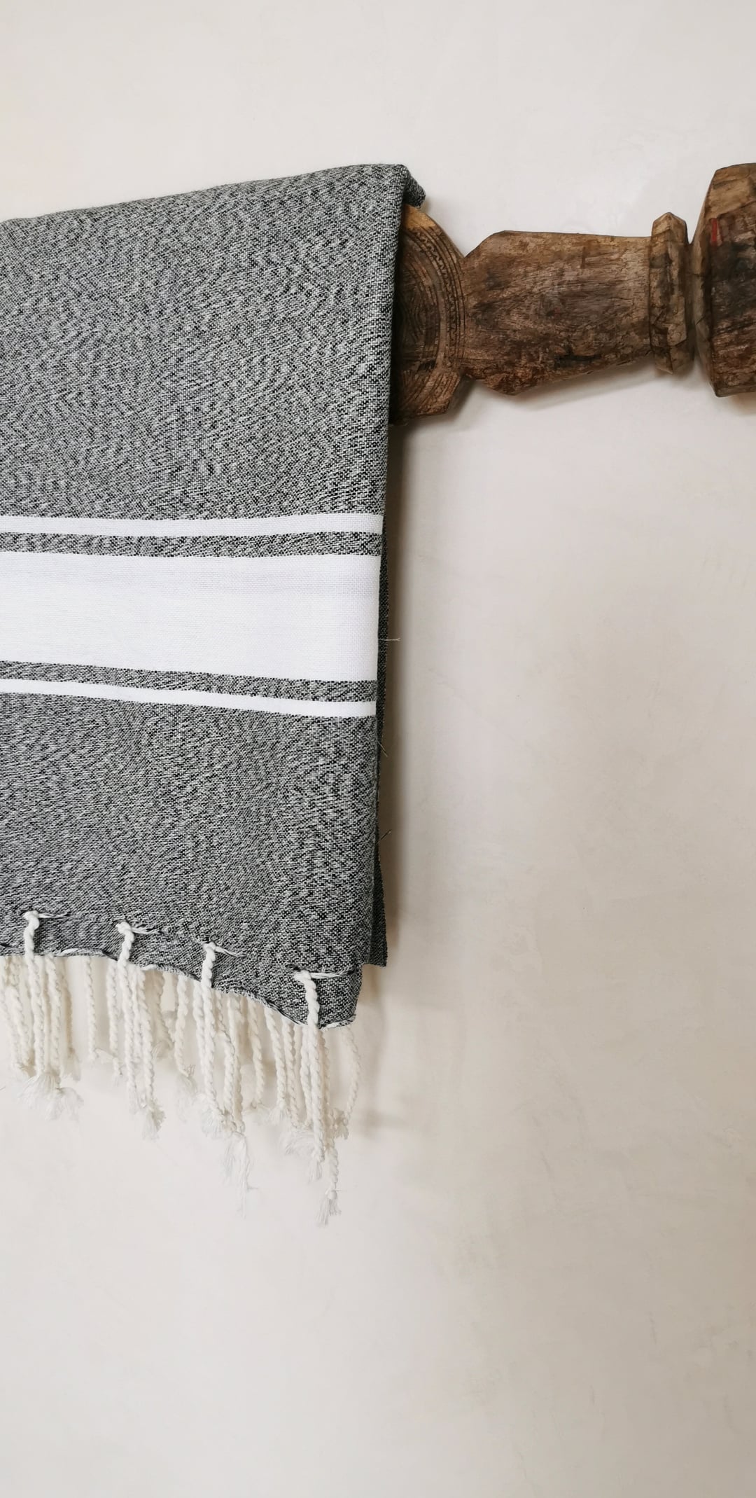 Fouta plate grise